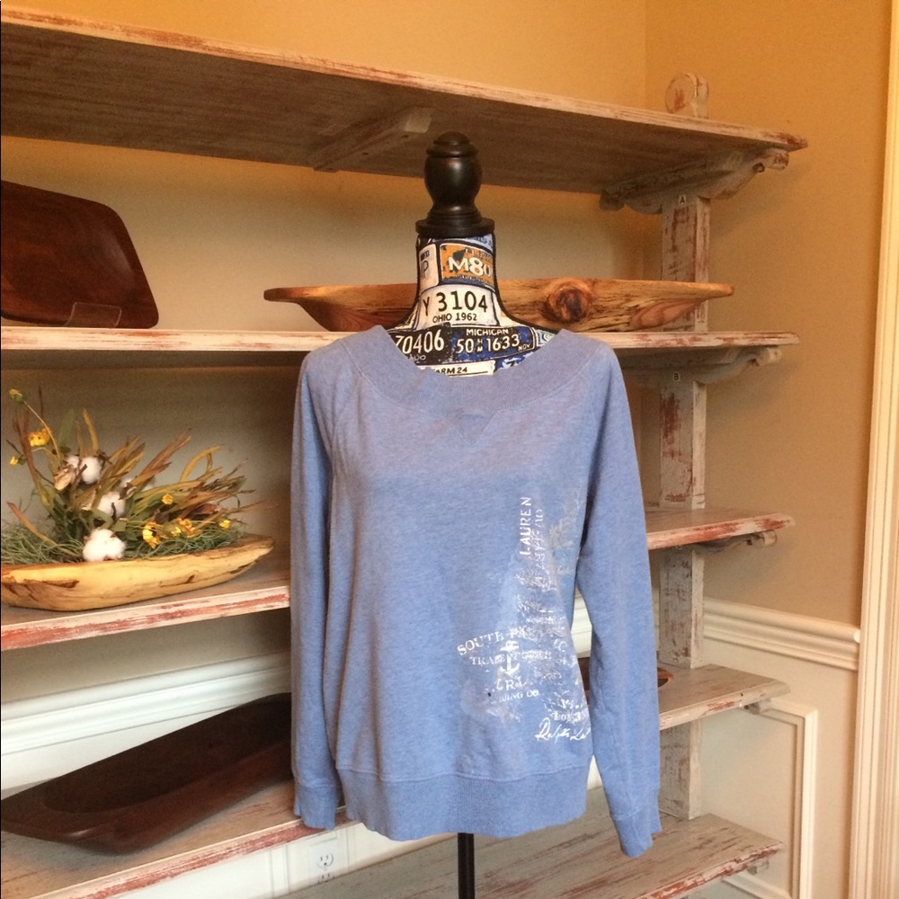 Ralph Lauren Sweatshirt.